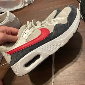 Size 5.5 Woman or 3.5 Men Nike Air max